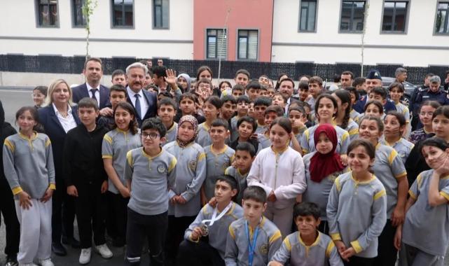 Kayseri Melikgazi’nin 2 yeni eğitim yuvası açıldı