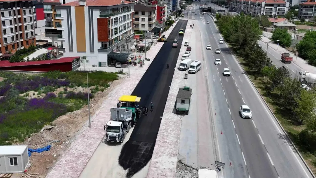 Konya Karatay’da asfalt seferberliği
