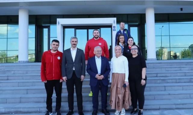 Köşk Sosyal Yaşam Merkezi Başkan Büyükkılıç’ı ağırladı