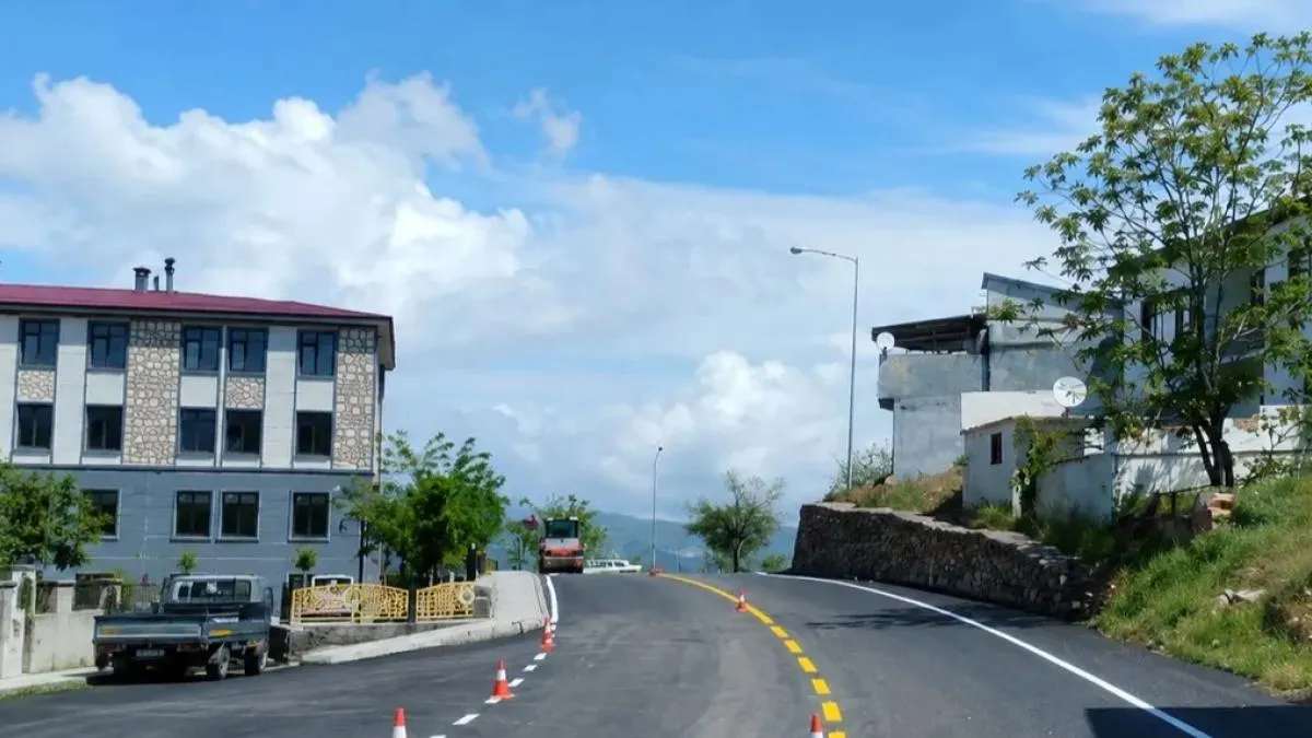 Malatya Büyükşehir’den Pütürge’de asfalt hamlesi
