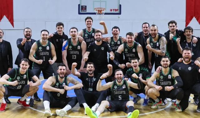 Sakarya Büyükşehir Basketbol şampiyonluk kupası için parkeye çıkıyor