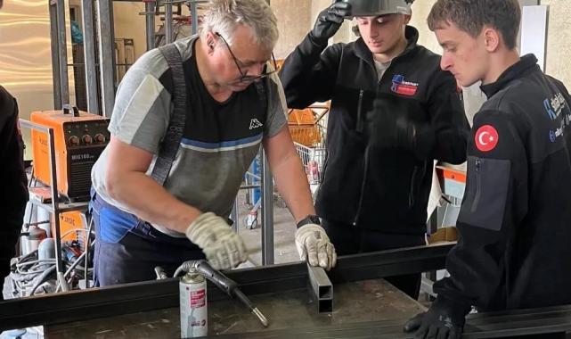 Sakaryalı liseliler Avrupa’da mesleki stajda