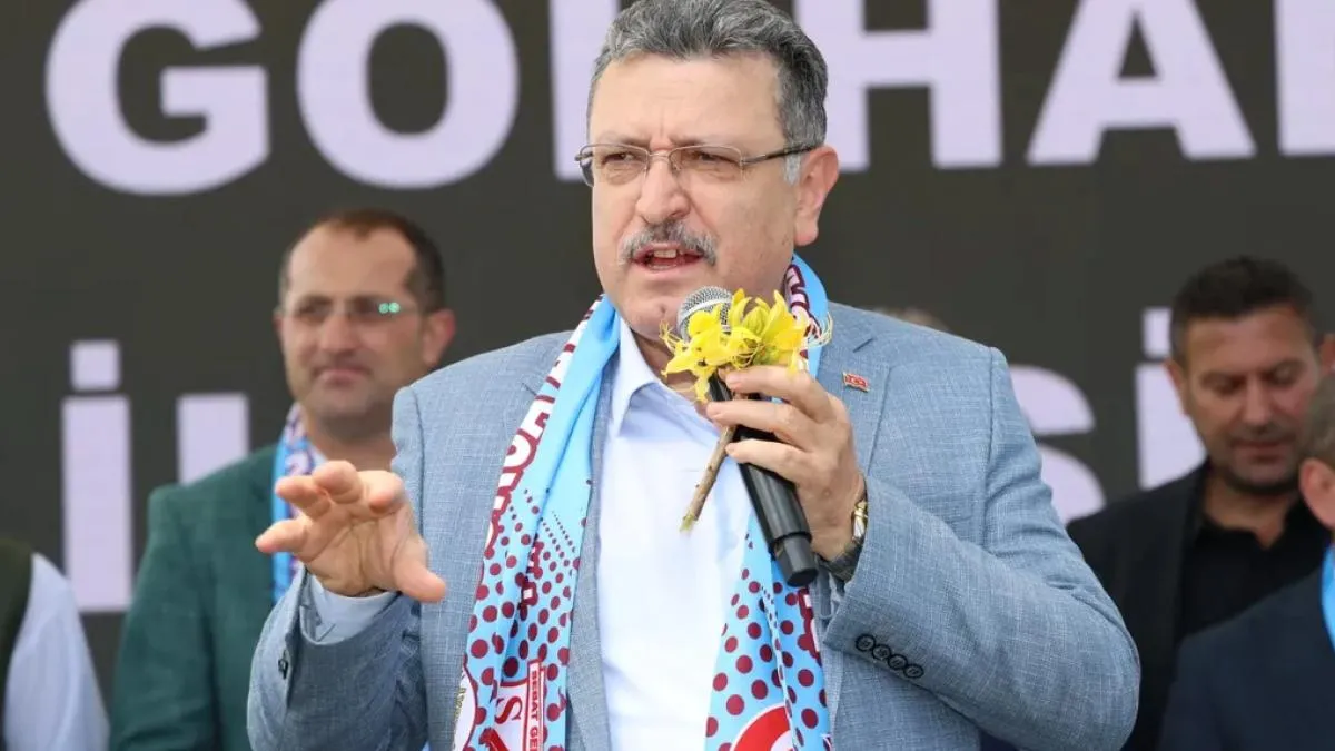 Trabzon’da Başkan Genç’ten şenlikte yol müjdesi