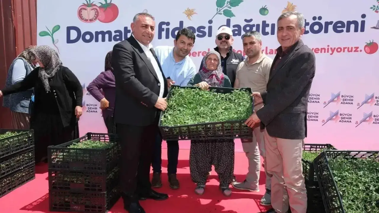 Adana Büyükşehir üreticiyi destekliyor