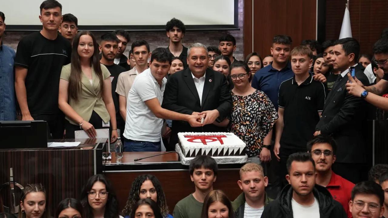 Ankara Keçiören’in stajyerleri sertifikalandı