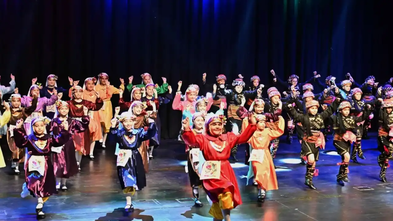Antalya Muratpaşa’da yaz, sanat kurslarıyla renkleniyor