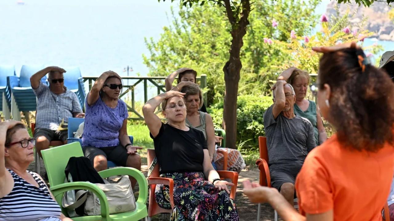 Antalya Muratpaşa’dan Parkinson hastalarına hareket desteği