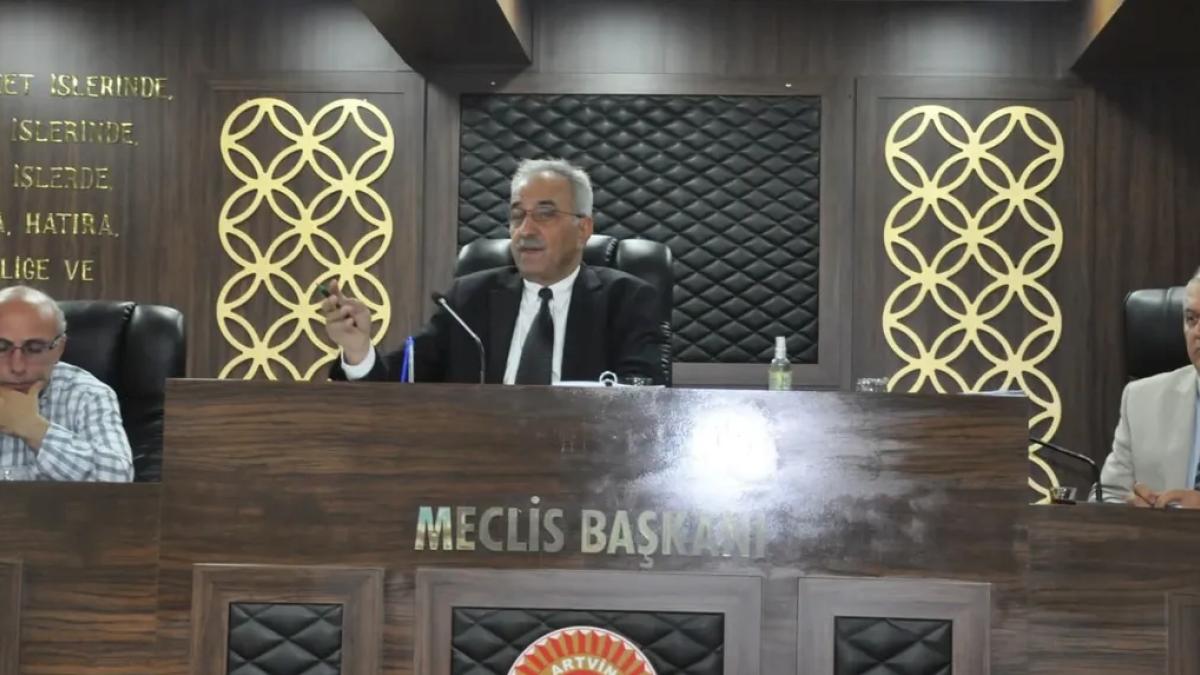 Artvin İl Özel İdaresi köy muhtarlarını dinledi