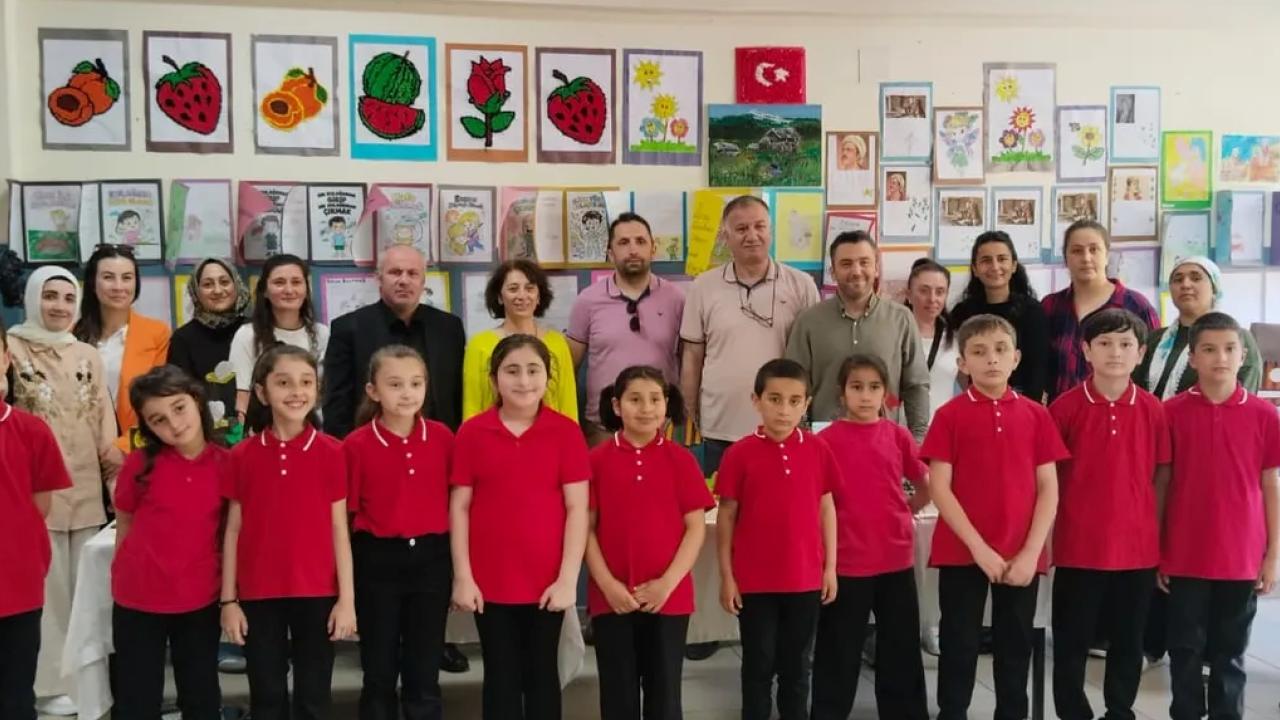 Artvin’de ilkokul öğrencilerince hazırlanan sergi büyük ilgi gördü