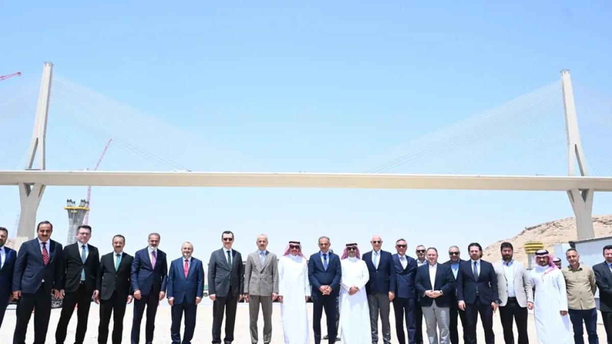 Bakan Uraloğlu Riyad’da… Türkiye-Suudi Arabistan ulaşım iş birliği masada
