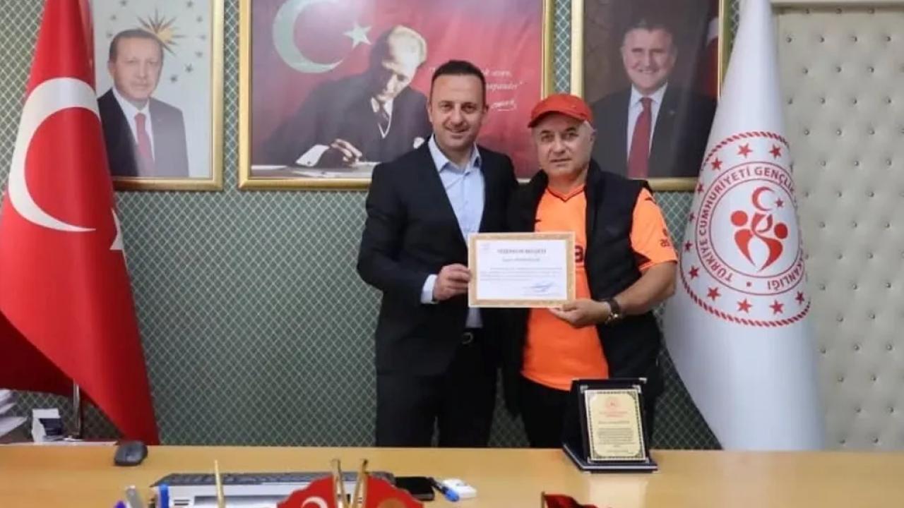 Başarılı antrenör Külünk’e Artvin üzülüyor, Sinop seviniyor