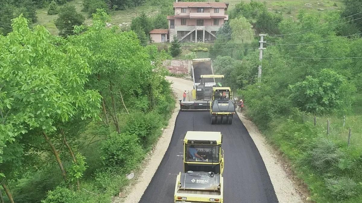 Büyükşehir, Kandıra’da 80 kilometrelik yolu onaracak