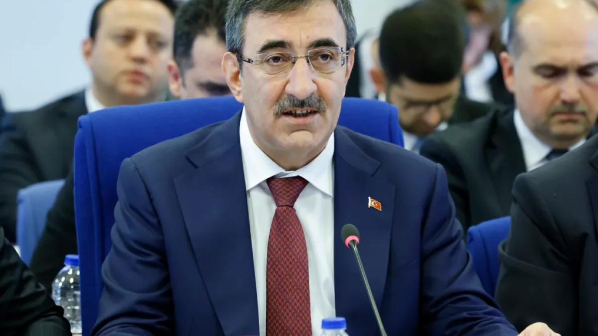 Cevdet Yılmaz: İşsizlik 36 aydır tek hanede