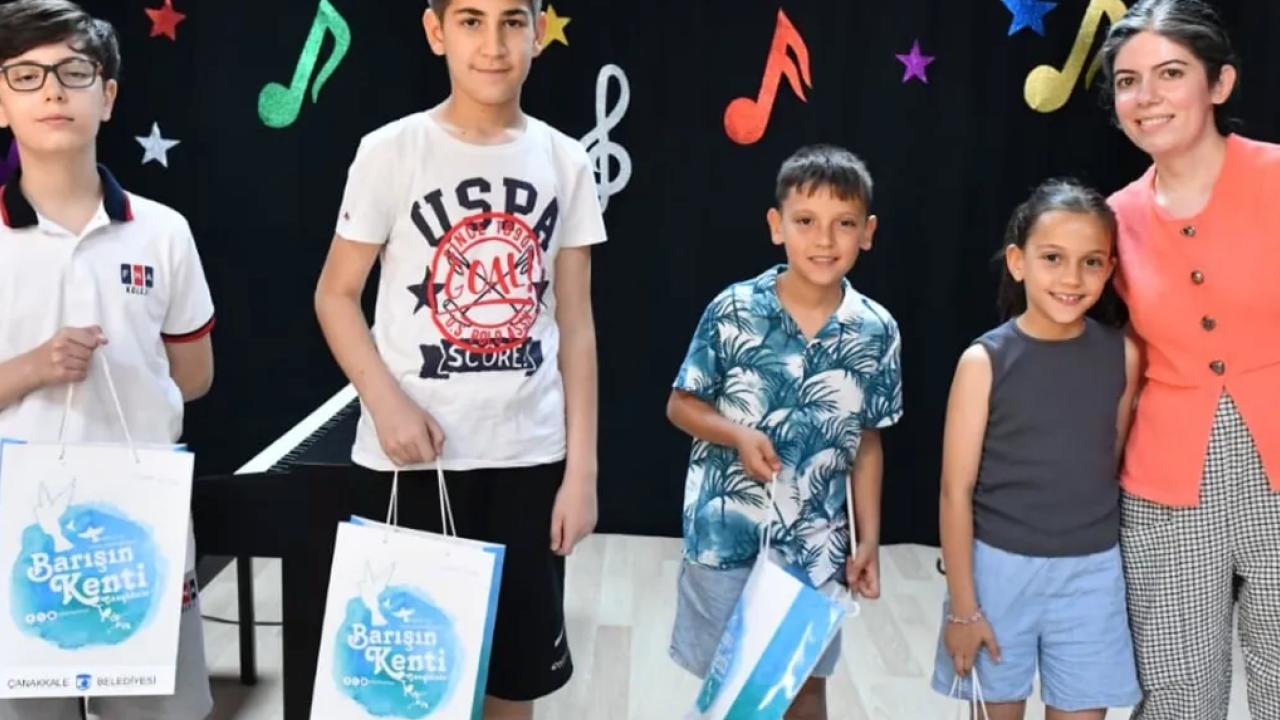 Çocuk Kültür Evi’nde “Yılın Kitap Kurtları” seçildi