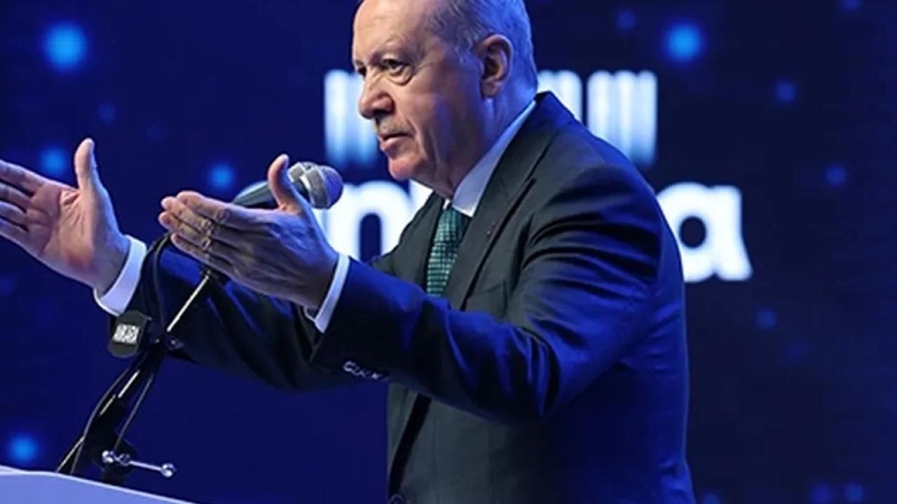 Erdoğan: Rakiplerimiz koltuk kavgasında, biz Türkiye’yi geleceğe hazırlıyoruz
