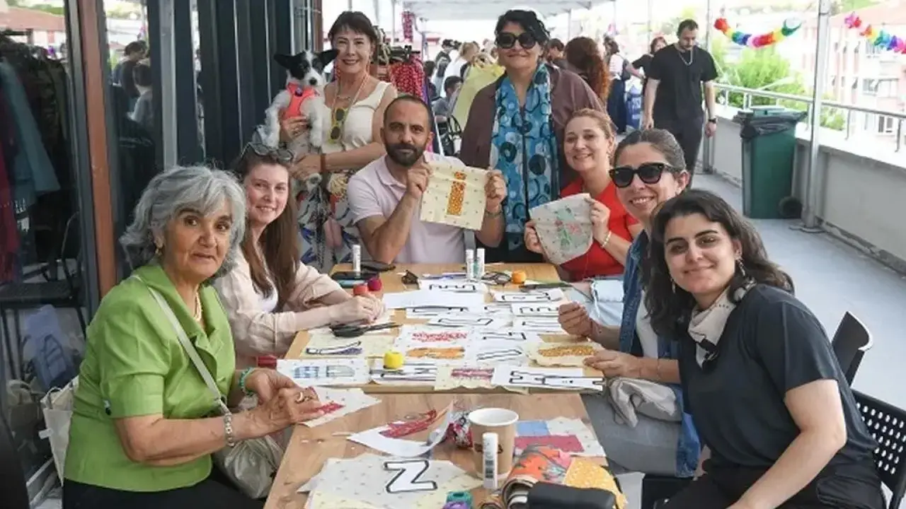 Esat Semt Hâli’nde renkli kermes