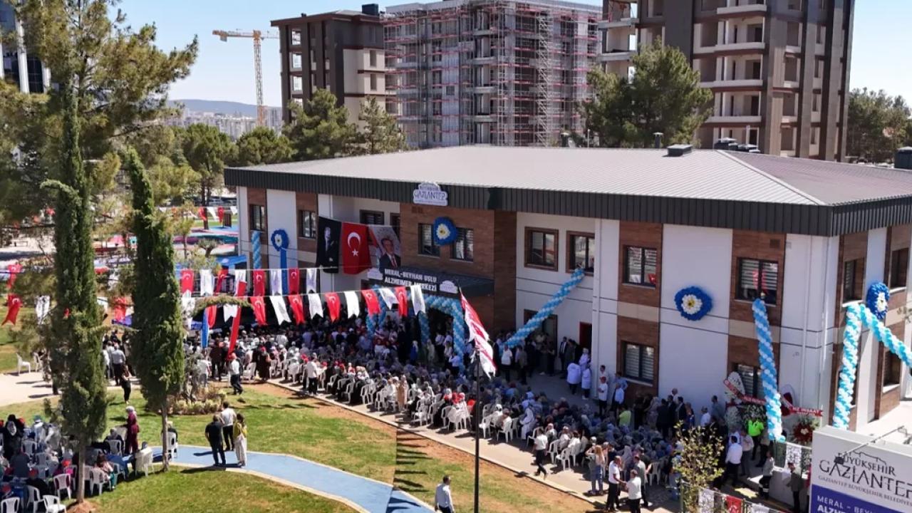 Gaziantep’te Meral-Beyhan Uslu Alzheimer Merkezi hizmete açıldı
