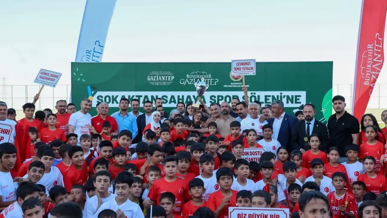Gaziantep’te sokaktan sahaya spor şöleni