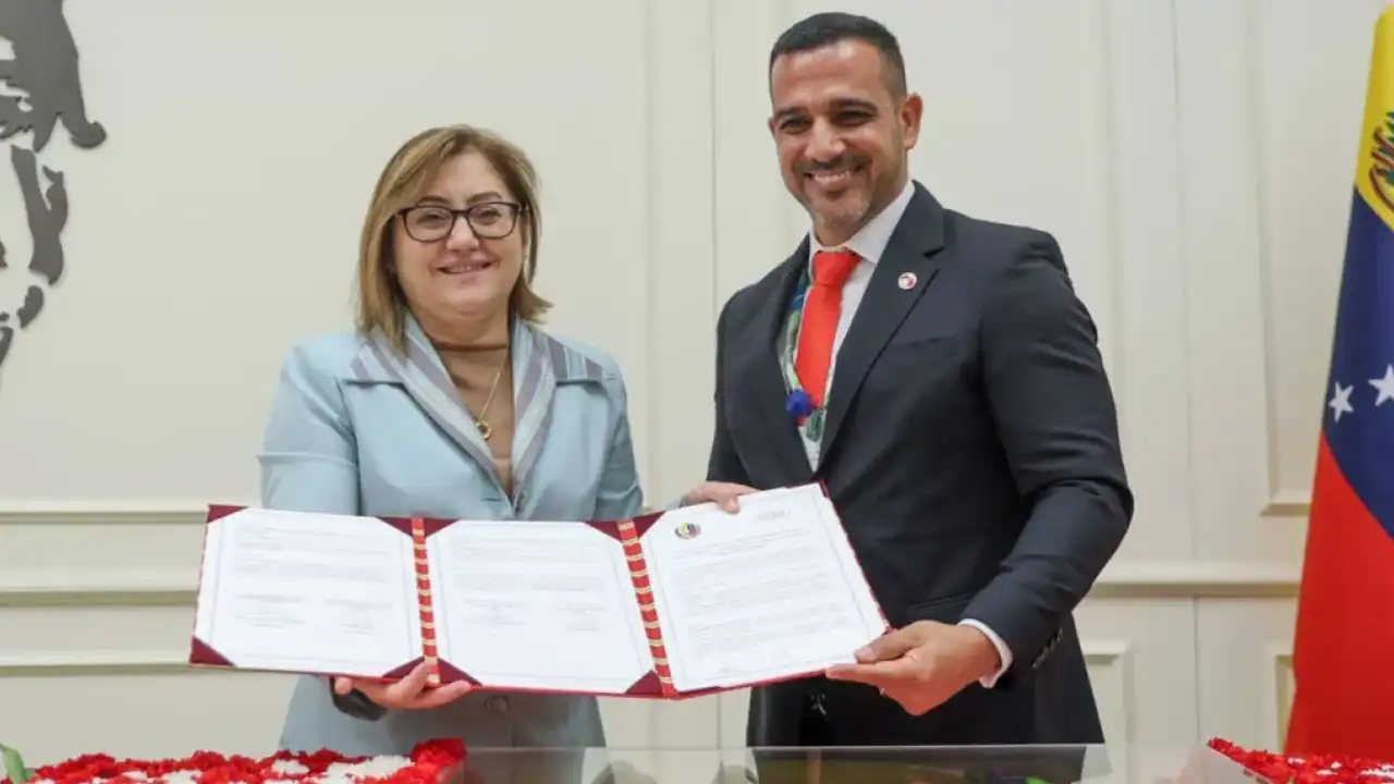Gaziantep’ten Venezuela’ya yardım çağrısı… Başkan Şahin bir aylık maaşını bağışladı