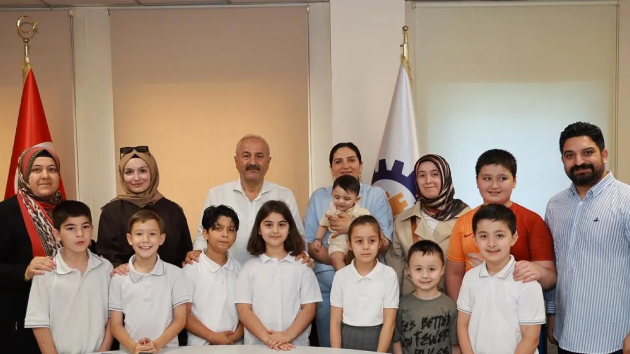 Gebze’de minik öğrencilerden Başkan Büyükgöz’ ziyaret