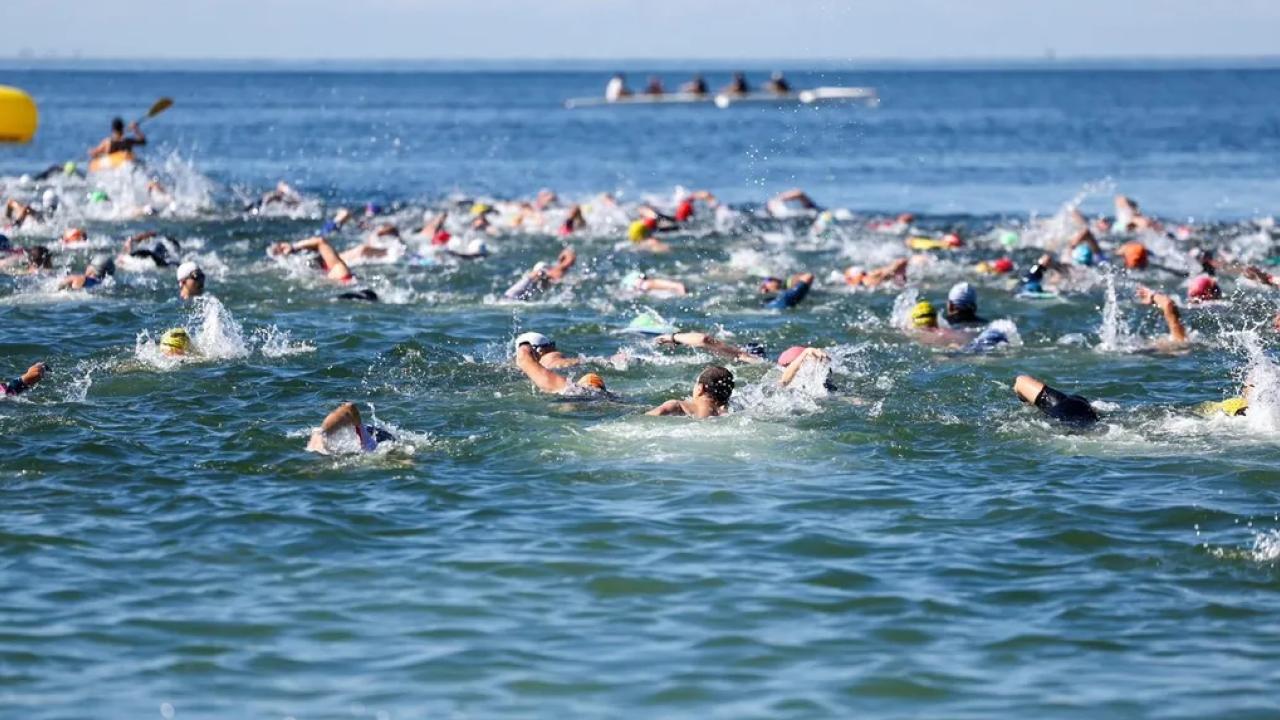 İstanbul Florya Sahili’nde Triatlon heyecanı