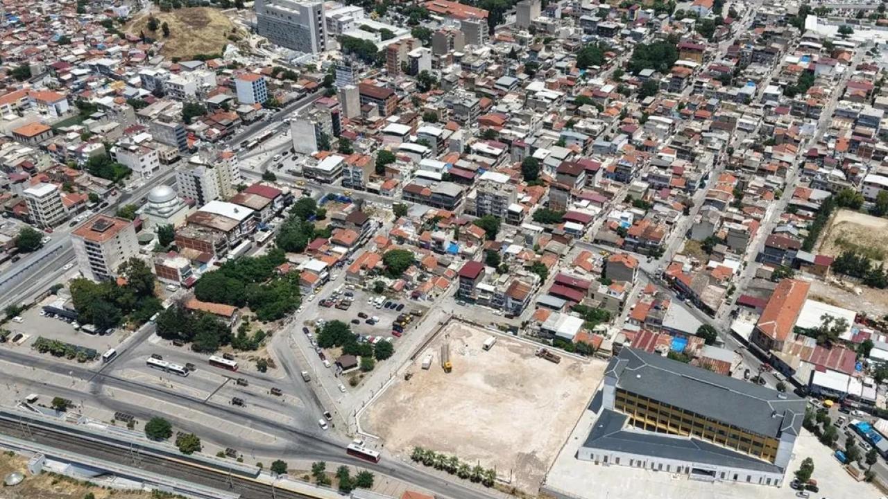 İzmir’in futbol hafızası yeniden canlanıyor