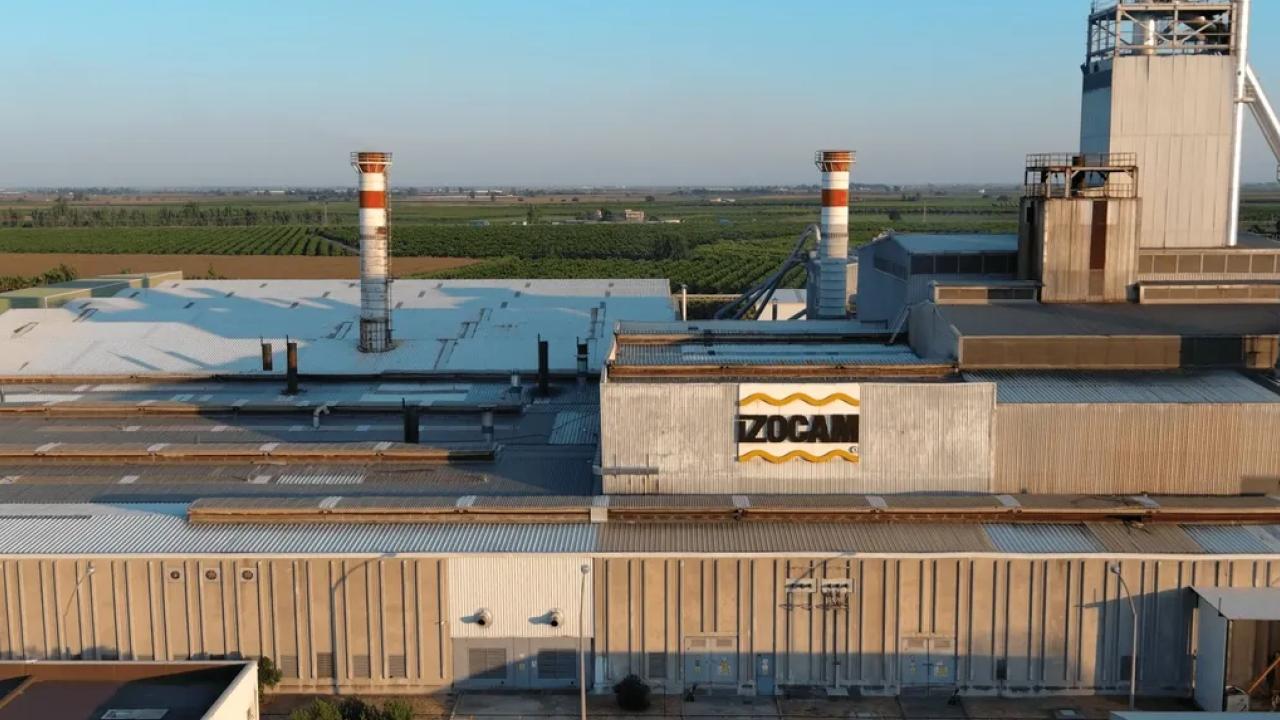 İzocam’dan yapay zekâ destekli iş güvenliği atağı… Tarsus tesisinde ‘akıllı forklift’ dönemi