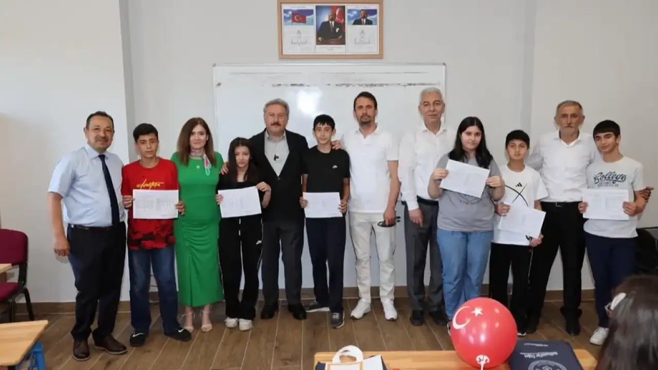 Kayseri Melikgazi’de karne coşkusu