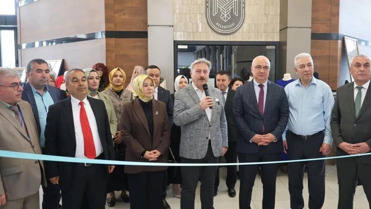 Kayseri Melikgazi’de yıl sonu sergisi