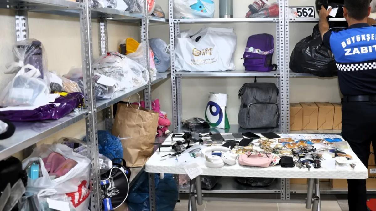 Kocaeli’de kayıp eşyalar güvenle sahiplerine ulaştırılıyor