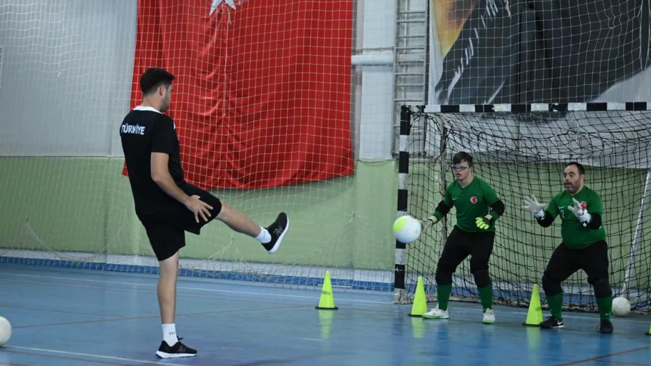Konya, dünyaya hazırlanan özel sporcuların güç merkezi oldu
