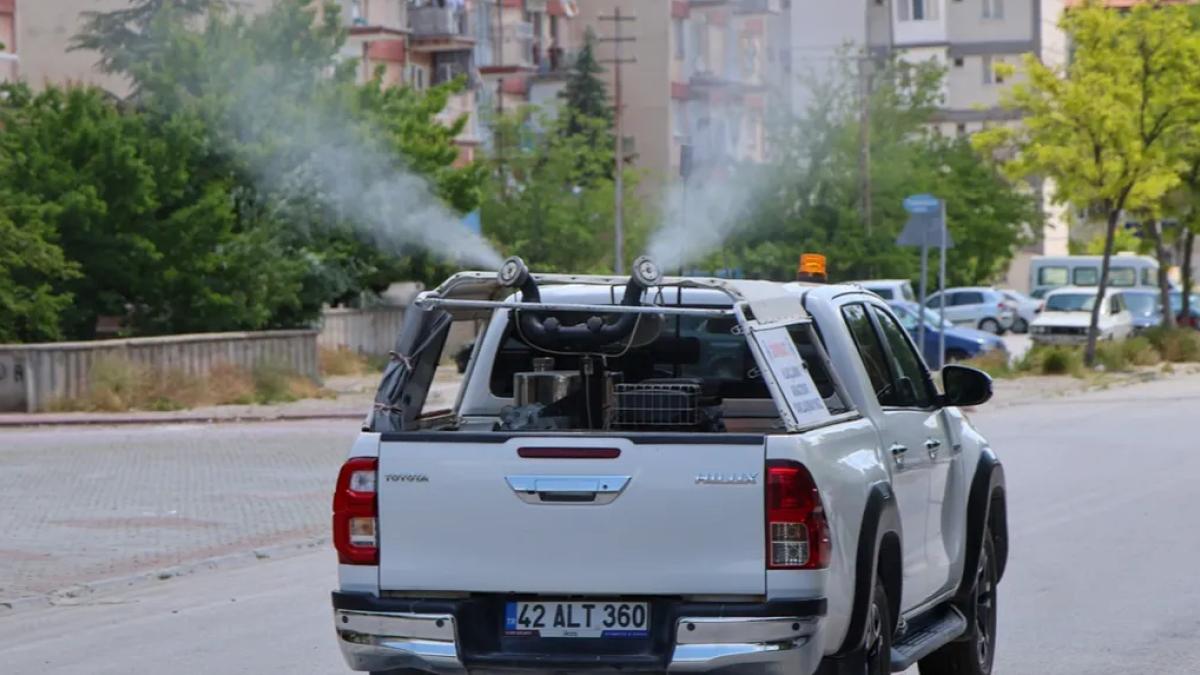 Konya Selçuklu’da ilaçlama çalışmaları sürüyor
