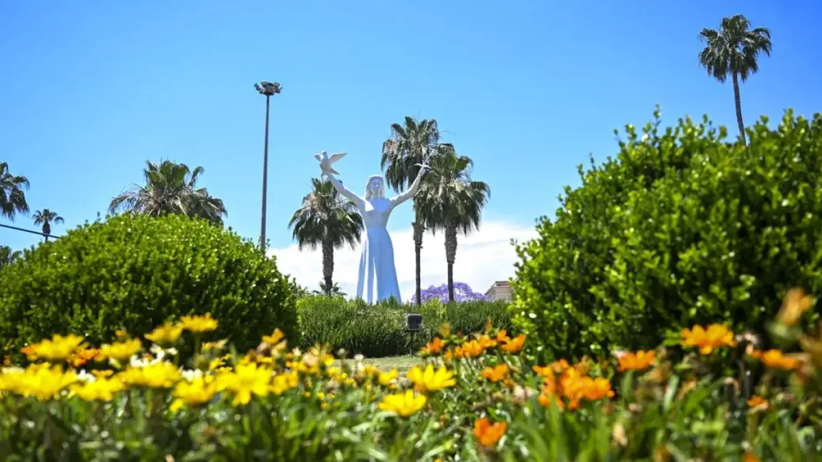 Mersin’de kent estetiğine yaz dokunuşu