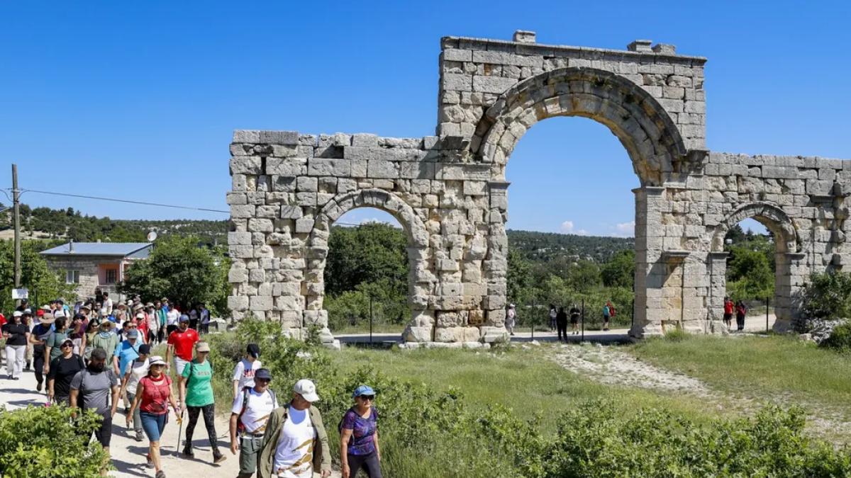 Mersin’de Kilikya Yolu’nun 10’uncu etabı tamamlandı