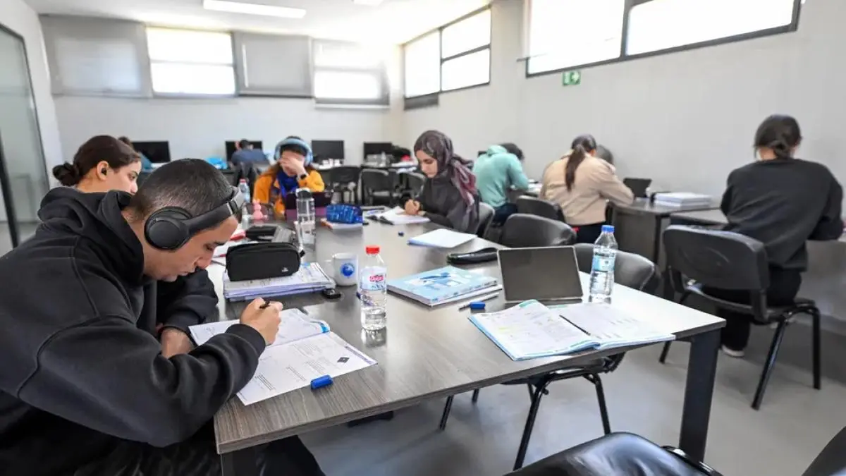 Mersin’de okuma salonları gençlere eğitimde destek sunuyor