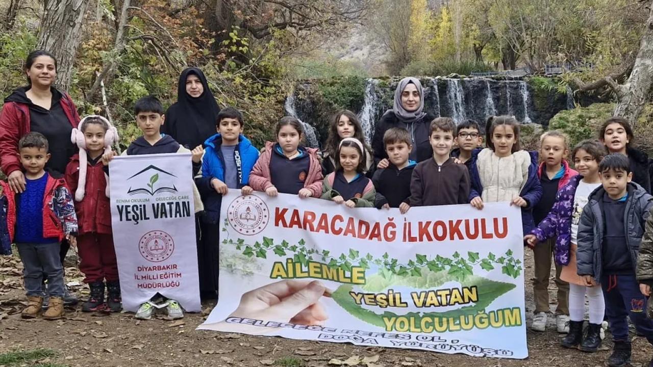 Minik yüreklerden Yeşil Vatana büyük katkı