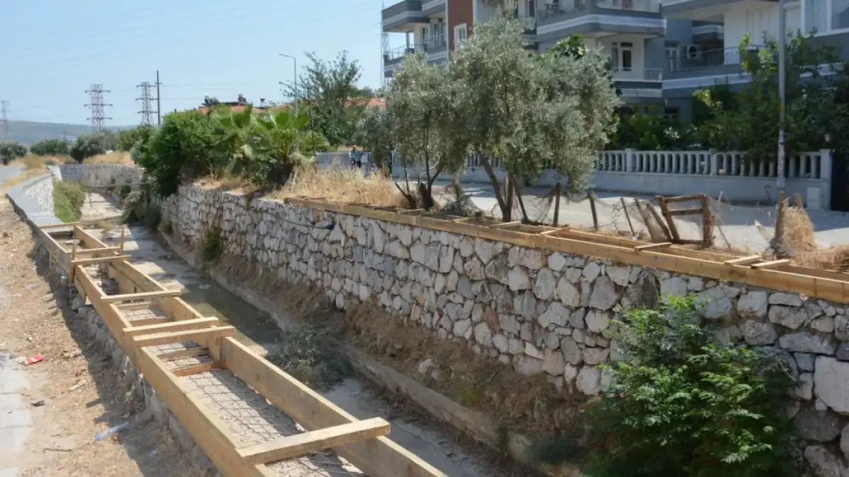 Muğla’da MUSKİ derelerde güvenliği artırıyor
