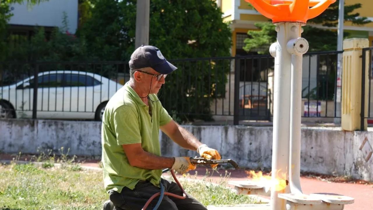 Muğla Milas’ta parklarda yenileme seferberliği başladı
