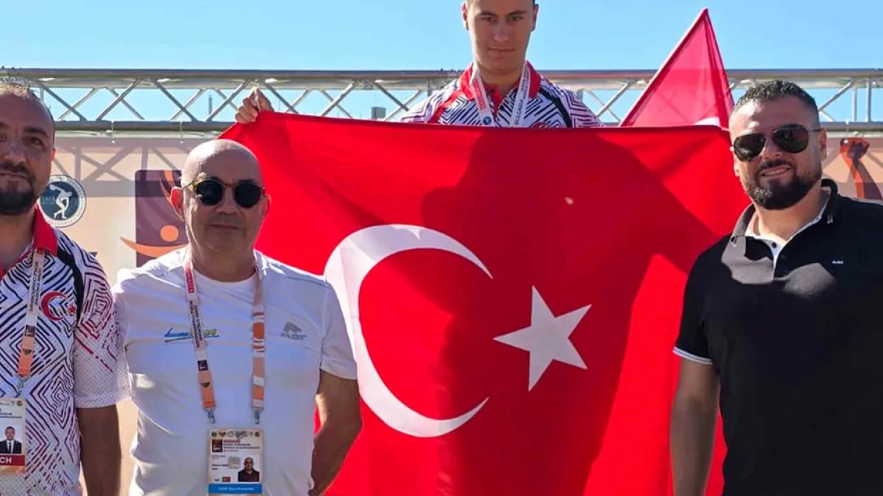 Muhammed Eren Uysal Dünya Şampiyonası’na damga vurdu… 6 altın, 2 dünya rekoru