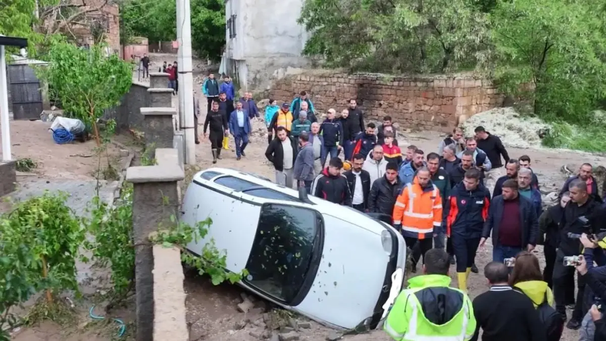Niğde Gümüşler’de sel felaketi: 1 ölü, 5 yaralı! Hasar tespitler sürüyor