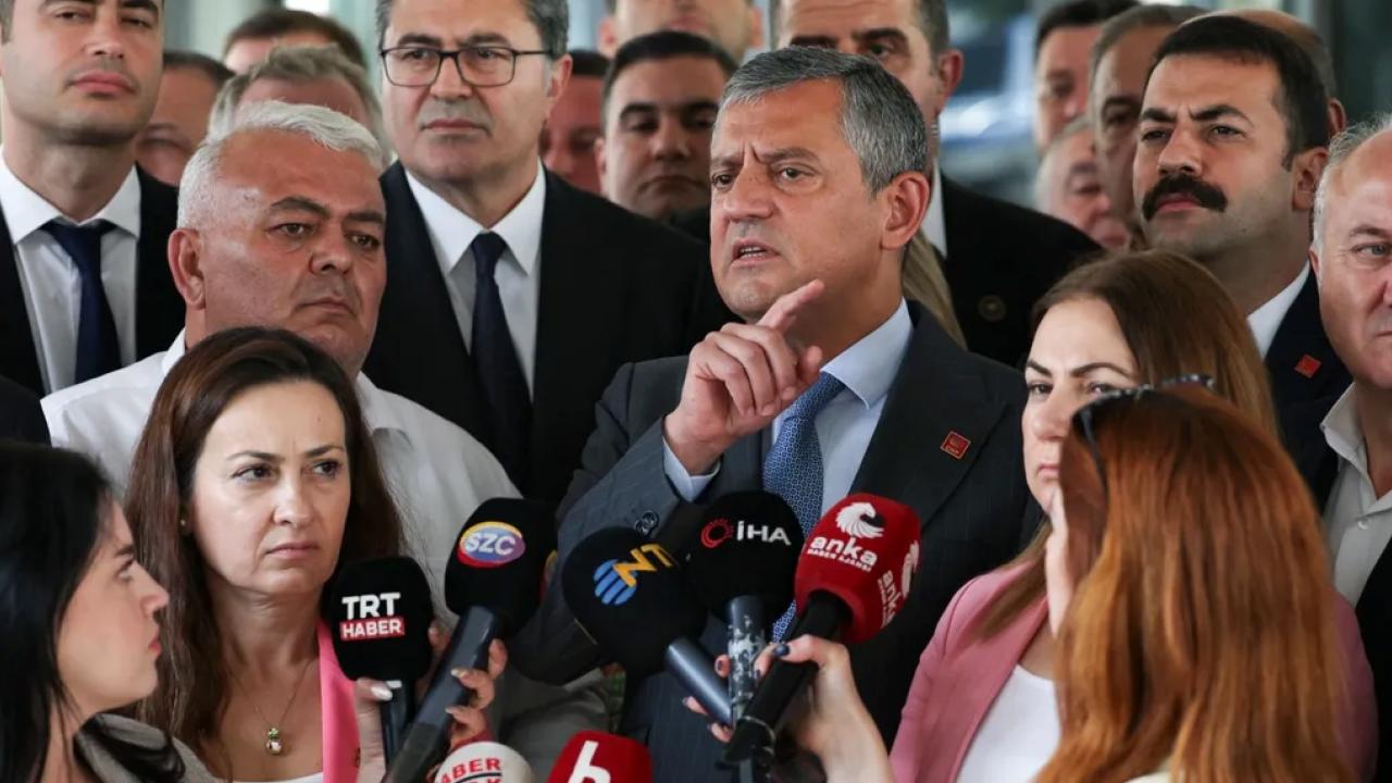 Özgür Özel’den ‘butlan’ tepkisi: “Tedbir kararı kurultayı engellemez”