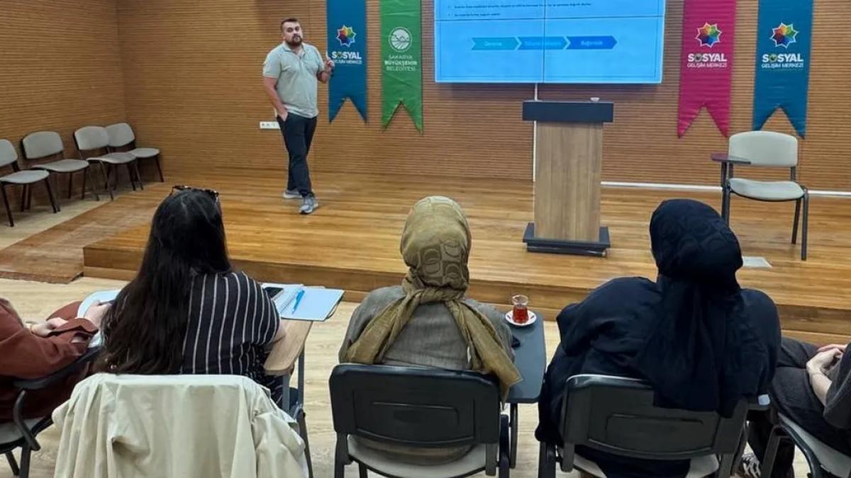 Sakarya’da bağımlılıkla mücadelede mesleki yetkinlikleri güçlendirildi