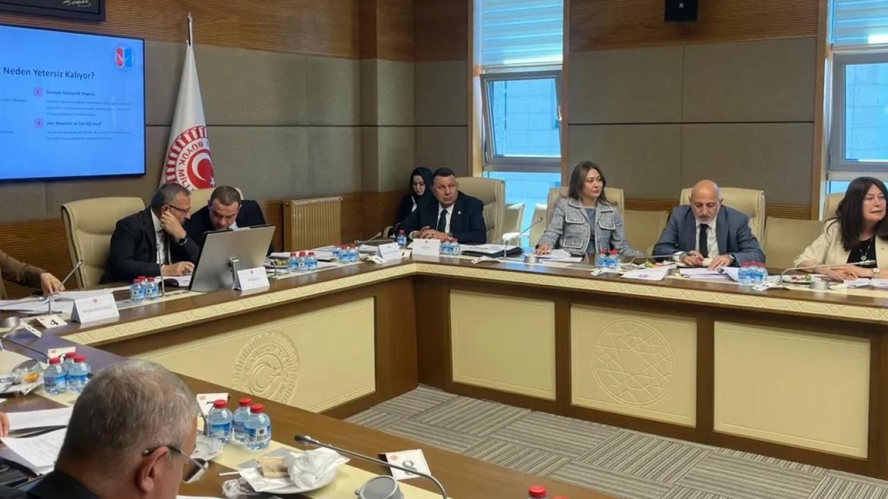 TBMM Komisyonu çocukların dijital riskleri ve eğitim politikalarını masaya yatırdı