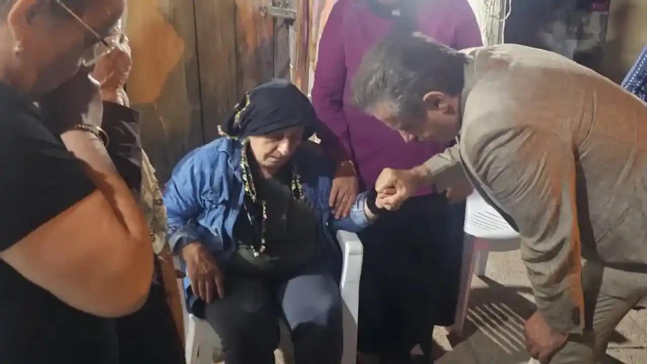 Artvin Milletvekili Faruk Çelik’ten acılı aileye taziye ziyareti