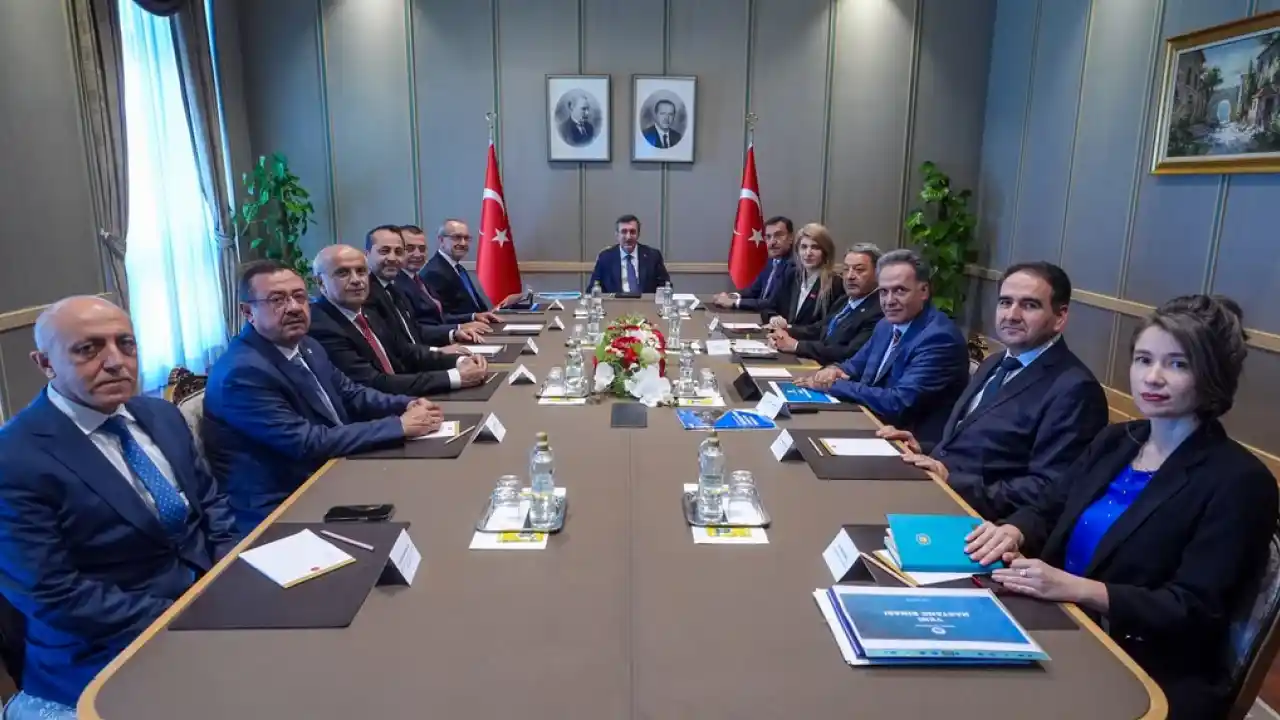 Cumhurbaşkanı Yardımcısı Cevdet Yılmaz’a Malatya çıkarması