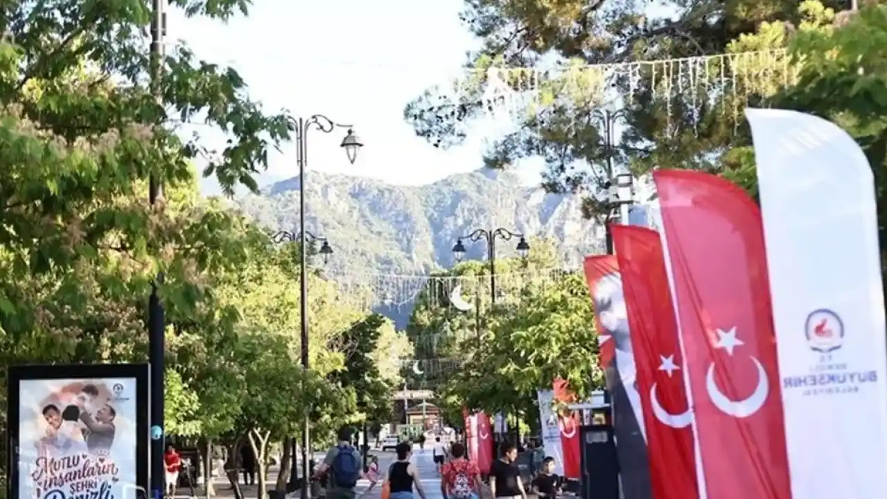 Denizli Çamlık Bulvarı’nda keyifli pazar