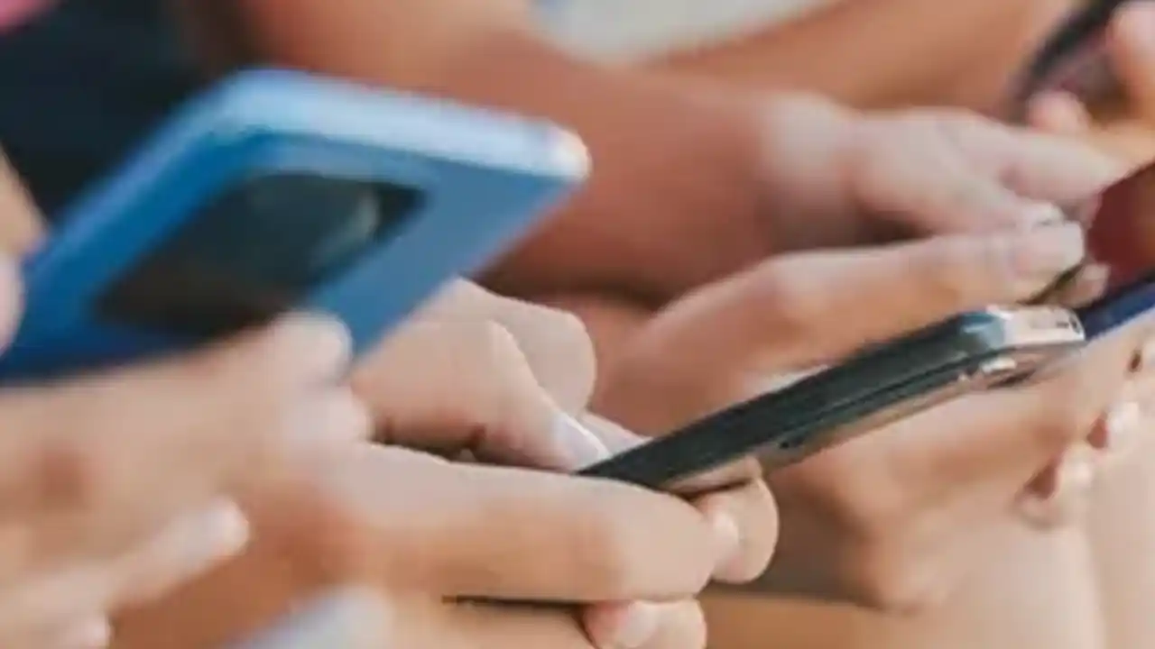 “Dijital Obezite” uyarısı! Fazla içerik tüketimi beyni yoruyor