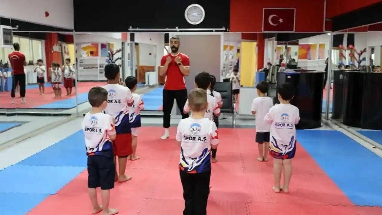 Kayseri Büyükşehir’in Yaz Spor Okulları kapılarını açtı