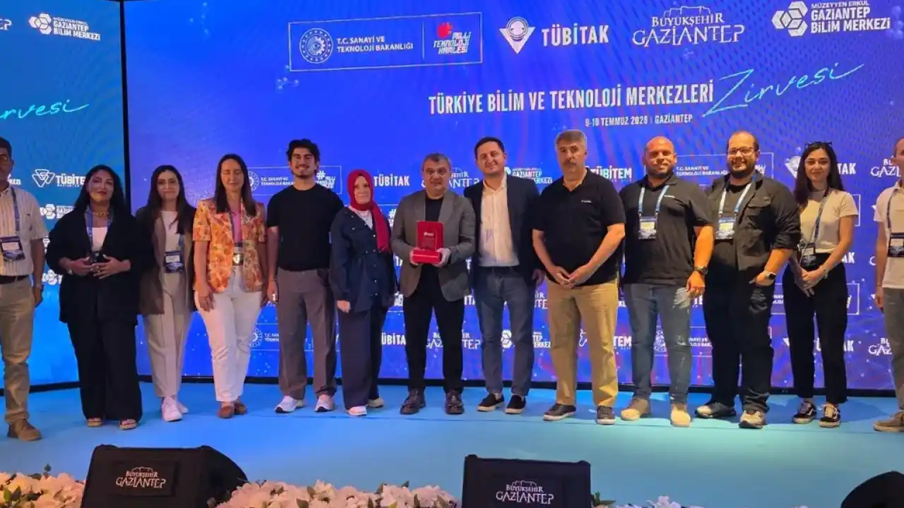 Kocaeli Büyükşehir’in bilim vizyonuna ödül