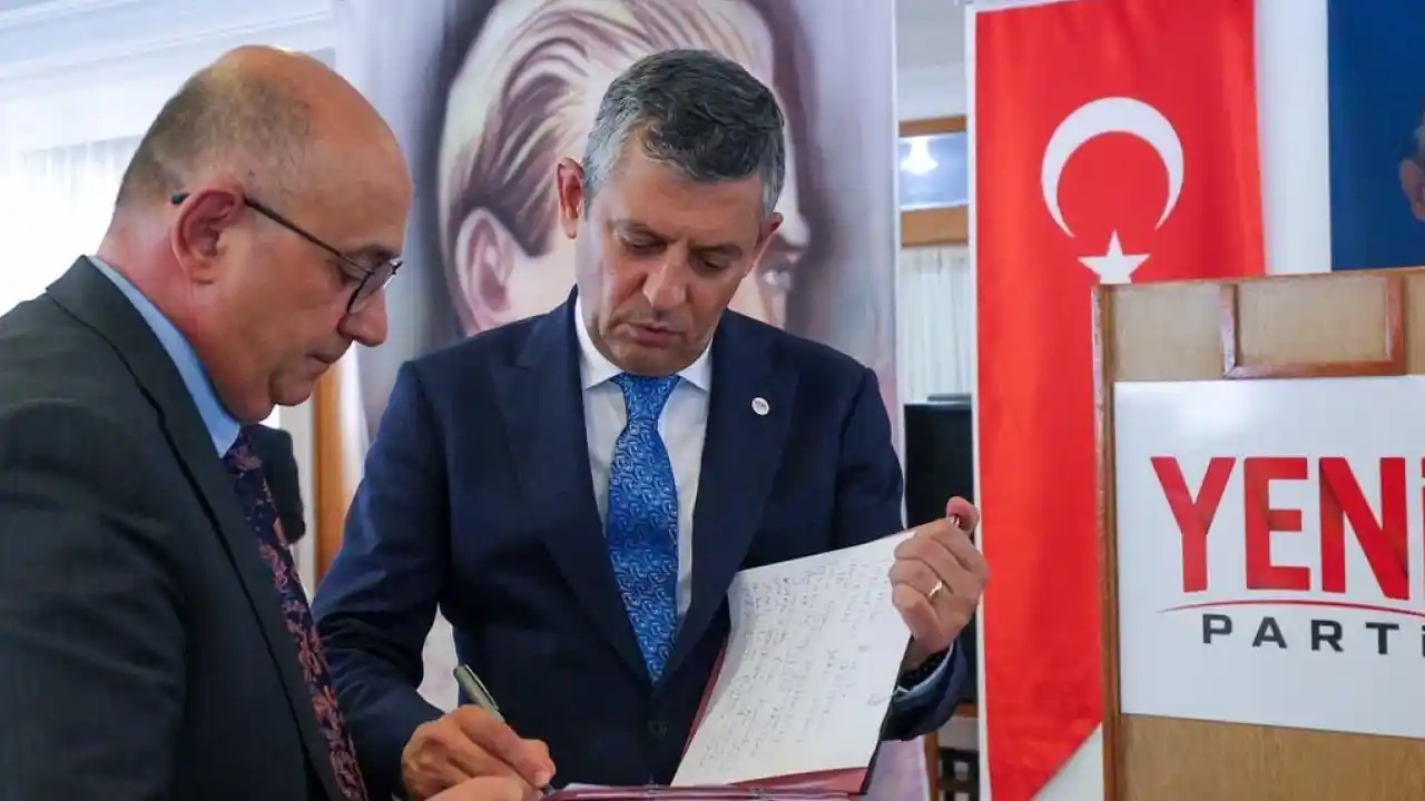 Özgür Özel, YENİ Parti’nin Genel Başkanı seçildi